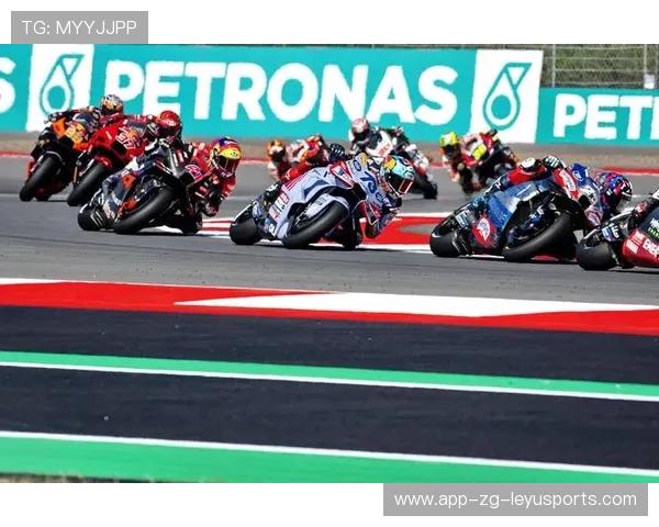 MotoGP冲刺圈发生连环小碰撞,安全规则再被讨论 MotoGP冲刺圈发生连环小碰撞,安全规则再被讨论