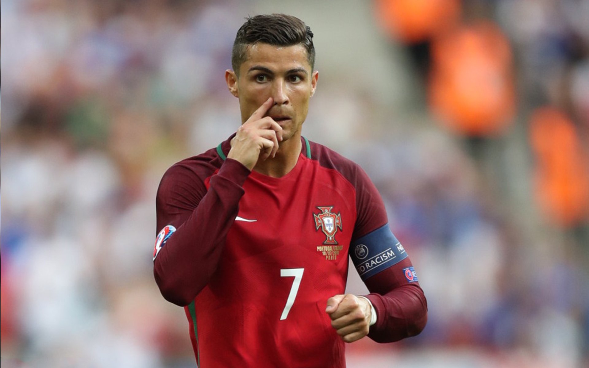 乐鱼体育app下载地址-强侧逼抢引诱对方转移失误